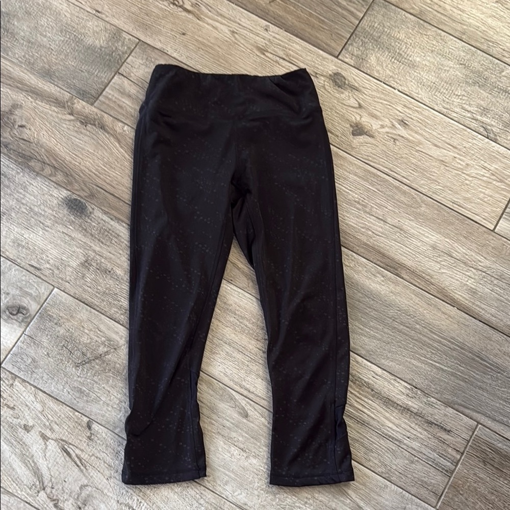 EUC Kyodan capri yoga pants, sz XS